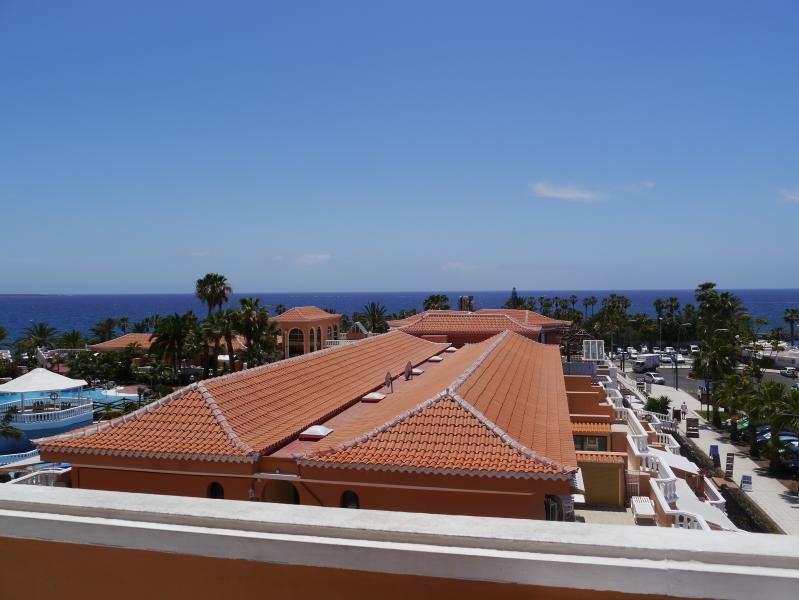 Self Catering Apartments Tenerife Royal GardensHolidays 4U